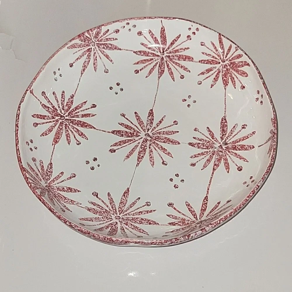 Vietri Large Shallow serving Bowl Red White Great for Christmas EUC Italian Made